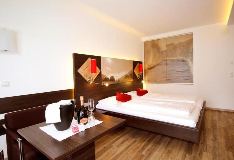 Люкс с Террасой, Zum Senner Suites Zillertal