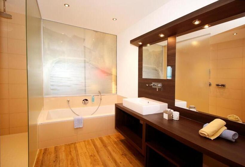 Люкс с Террасой, Zum Senner Suites Zillertal