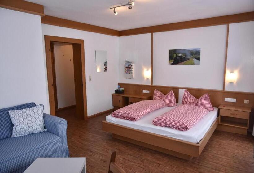 اتاق استاندارد سه نفره, Alphotel Mittersill