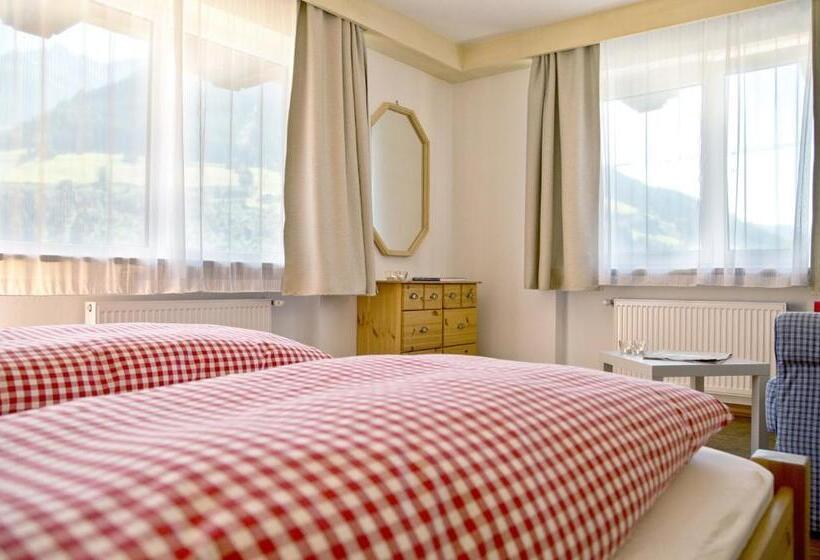اتاق استاندارد سه نفره, Alphotel Mittersill