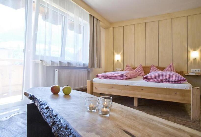 اتاق استاندارد چهار تخته, Alphotel Mittersill