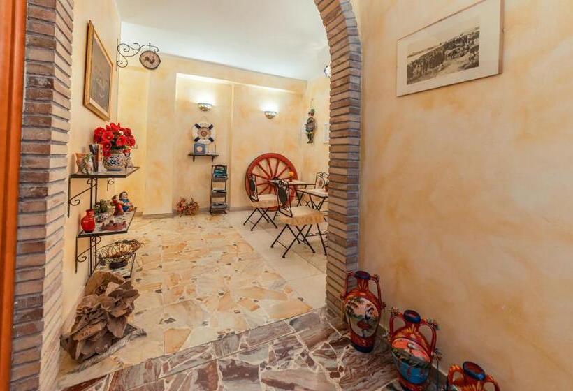 غرفة قياسية مزوَّدة بشُرفة, B&b Marranzano