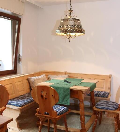آپارتمان 1 خوابه, & Hostel Sandwirt