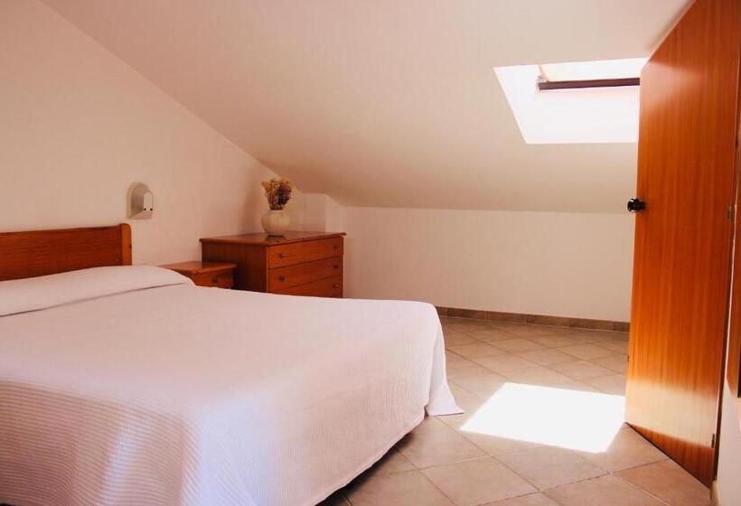 Номер Economy, Punta San Francesco
