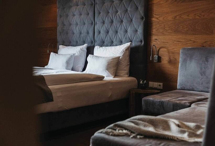 Deluxe Room Mountain View, Sonnhof Alpendorf   An Adults Only Place