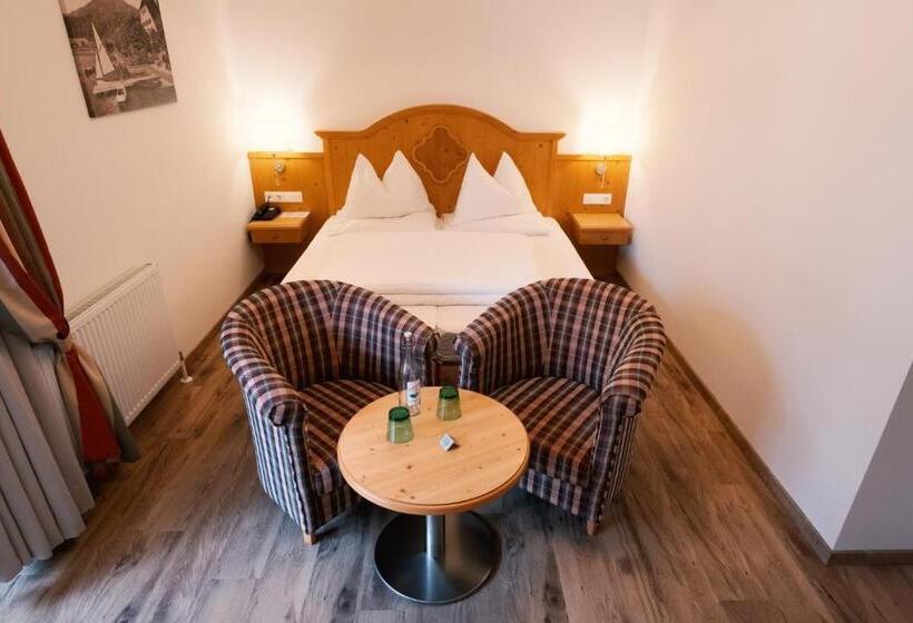 Номер Стандарт с Балконом, Landhotel Schützenhof