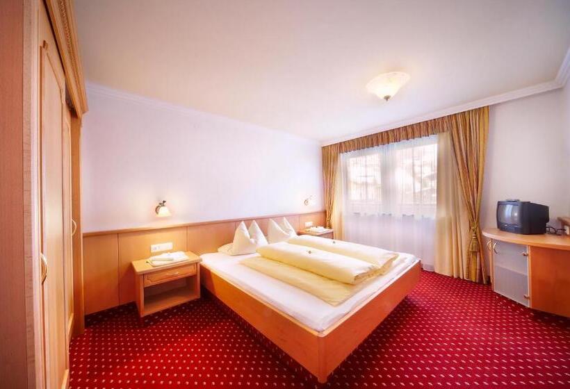 Comfort room with balcony, Smaragdhotel Tauernblick