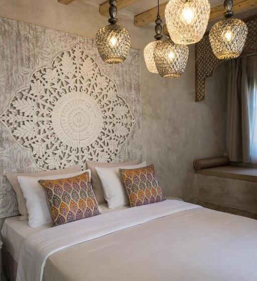 Семейный Номер, Decan Concept Boutique Estate