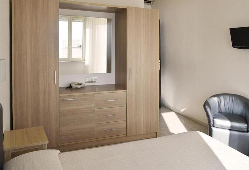 Quarto Estandar, Garden