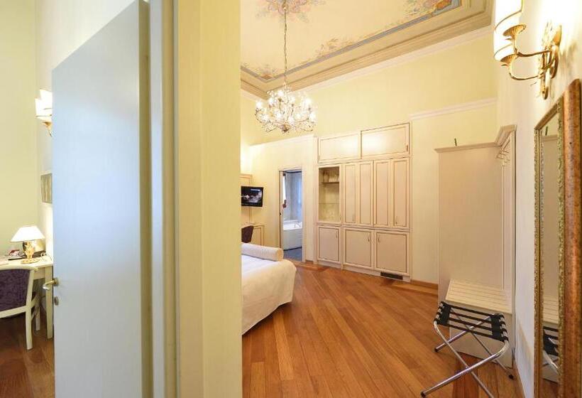 Люкс, Relais La Corte Di Cloris