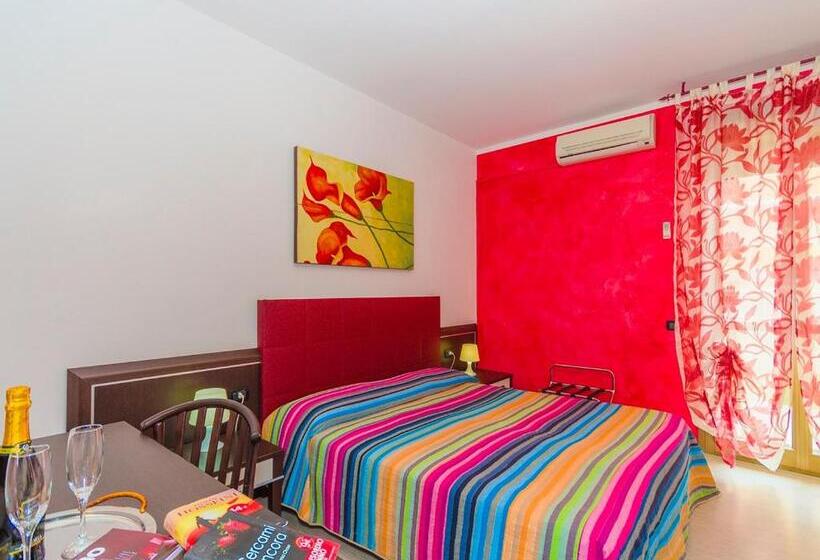 Номер Стандарт с Балконом, Villa Del Mar