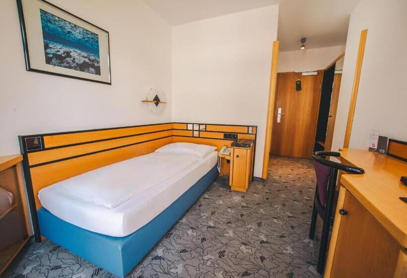Quarto Estandar Individual, Villa Waldperlach By Blattl