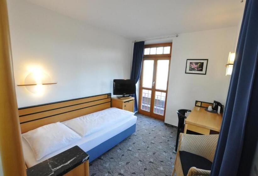 Quarto Estandar Individual, Villa Waldperlach By Blattl