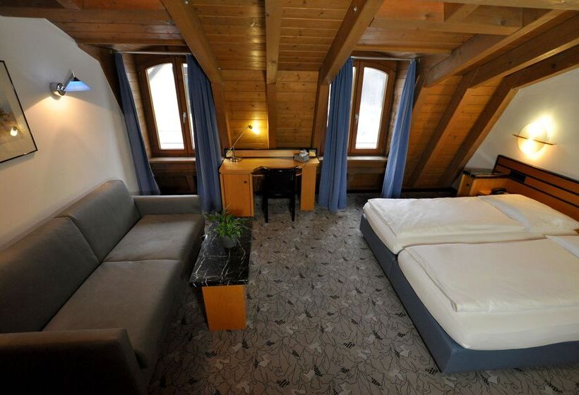 Quarto Estandar, Villa Waldperlach By Blattl