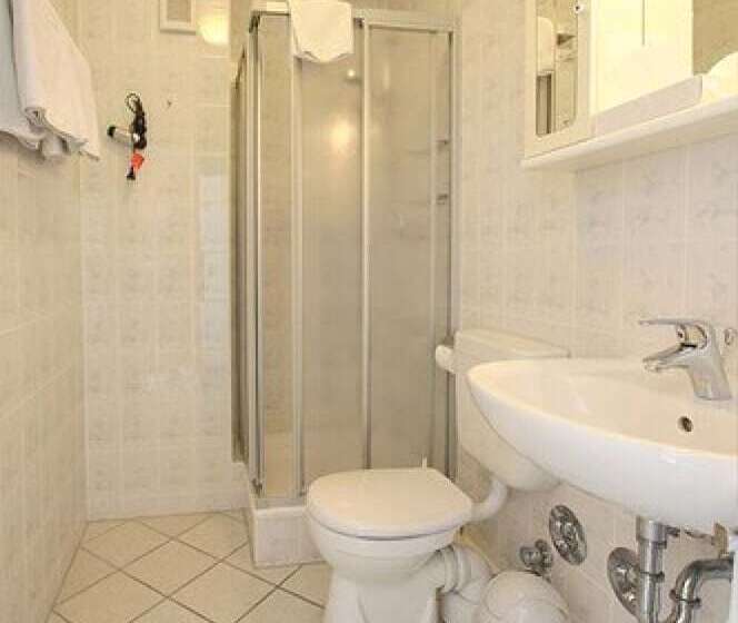 اتاق استاندارد یک نفره, Aparthotel Berlin