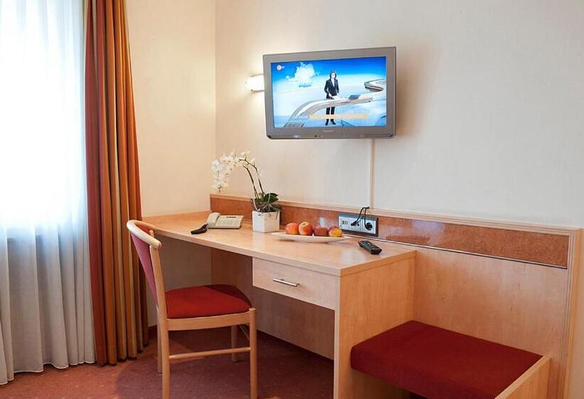Номер Стандарт Индивидуальный, Garni Hotel Schumacher