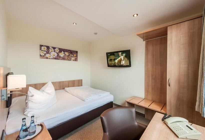 Номер Стандарт Индивидуальный, Garni Hotel Schumacher