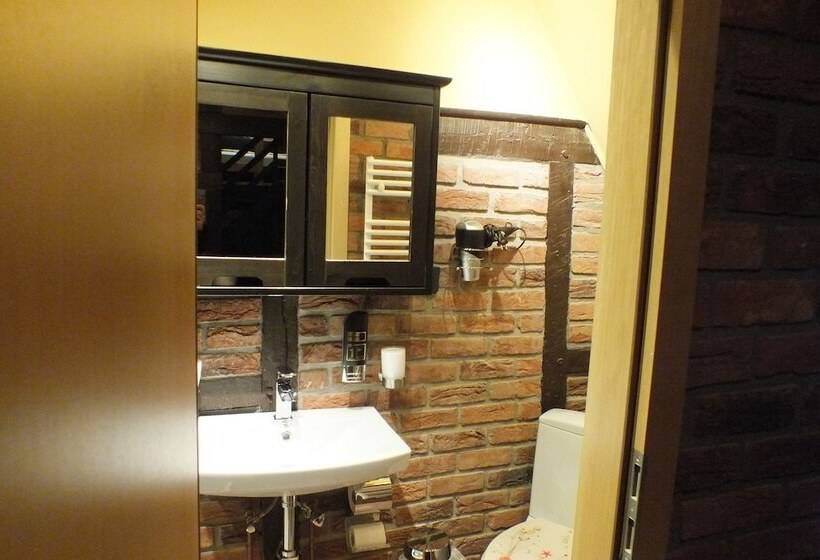 Студия Стандарт, Pension Riverside In Leverkusen Hitdorf Am Rhein   Zentral An Der A1 Und 59