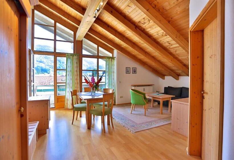 Номер Стандарт, Salzburger Hof