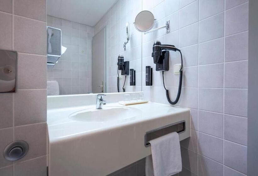 Полулюкс, Achat Hotel Suhl