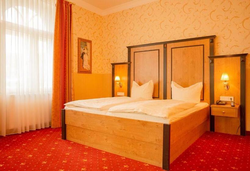 Люкс Повышенной Комфортности, Alte Landratsvilla Hotel Bender