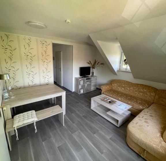 Семейный Номер, Haus Hennesburg, Garni