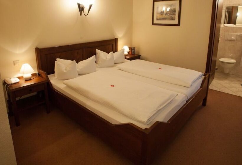 Quarto Estandar Individual, & Restaurant Klosterhof