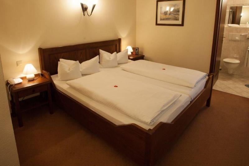 Quarto Estandar Individual, & Restaurant Klosterhof