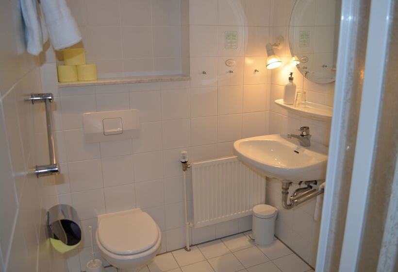 Quarto Estandar Individual, Finkenhof   Haus Meersmannufer