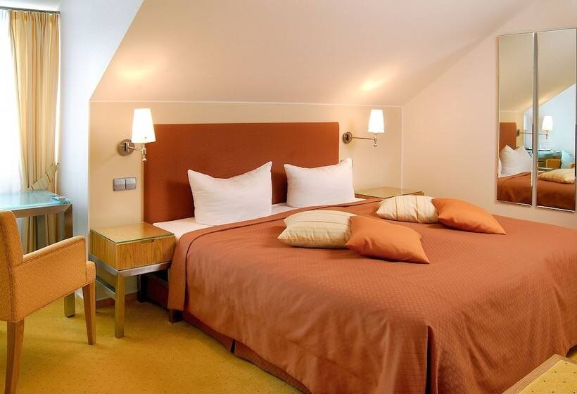 Номер Стандарт, Restaurant Hotel Maien