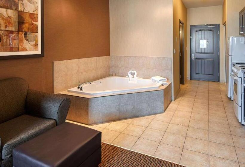 Люкс Повышенной Комфортности, Best Western Plus Estevan Inn & Suites