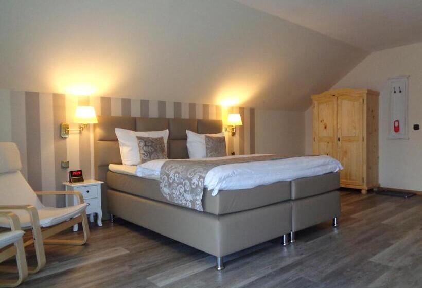 Quarto Estandar com Sacada, Garni Eichhornkobel