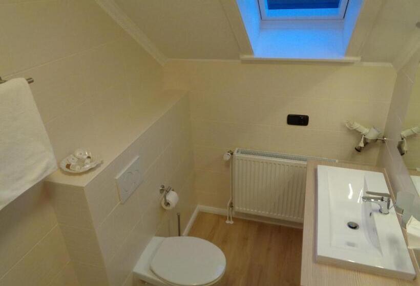 Quarto Estandar com Sacada, Garni Eichhornkobel