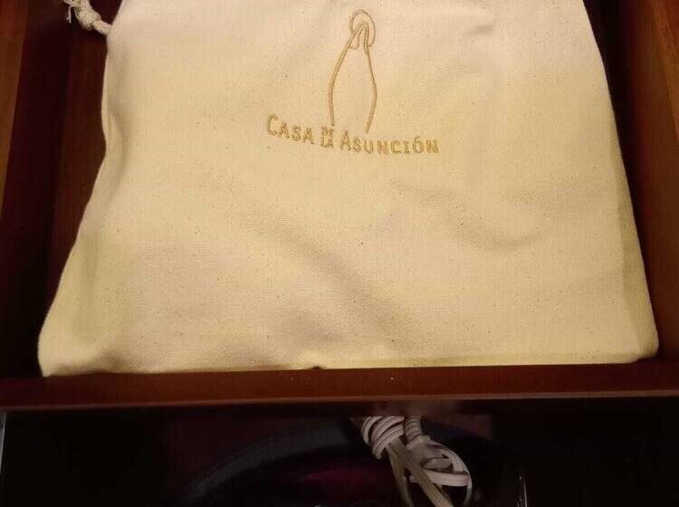 اتاق لوکس با چشم‌انداز شهر, Casa De La Asunción