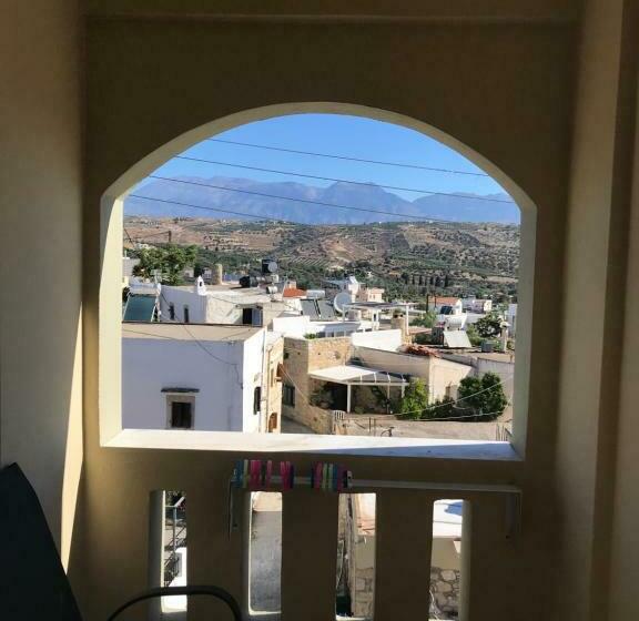 Семейный Номер, Pension Nikos