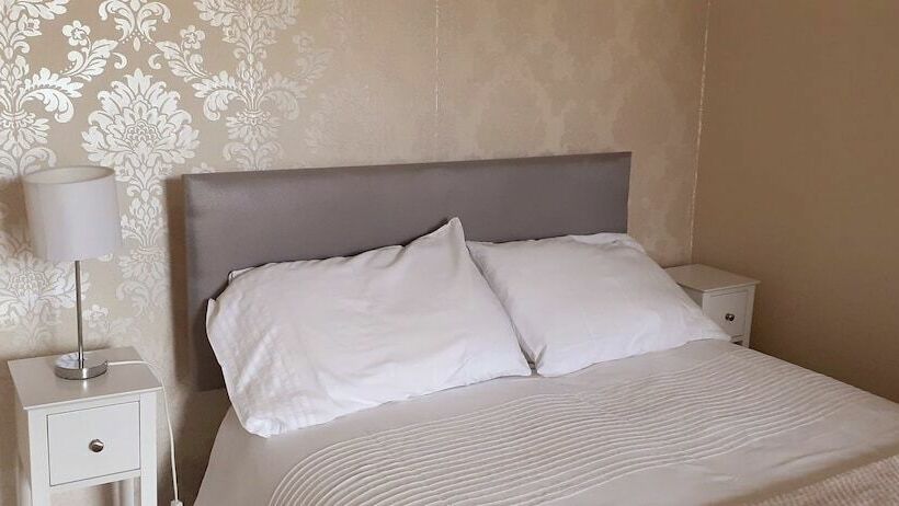 Номер Комфорт, Queens Rooms
