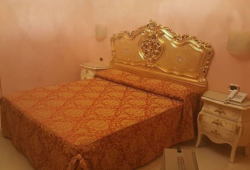 اتاق استاندارد با وان آب گرم, Riva Del Sole