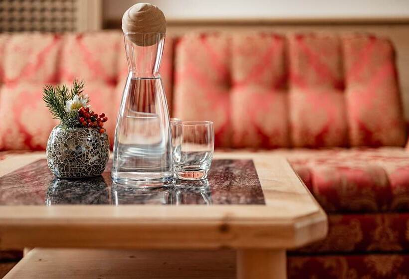 Люкс Повышенной Комфортности, Romantik & Family Hotel Gardenias
