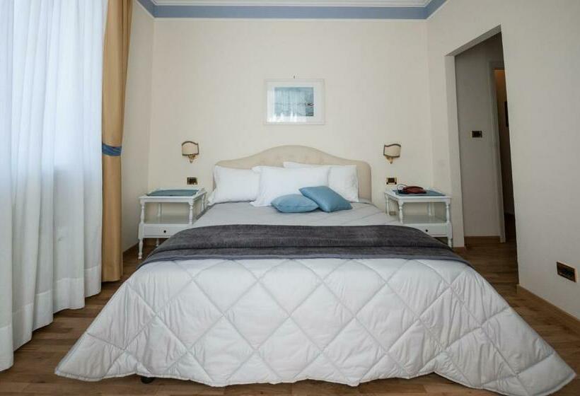 غرفة قياسية, Villa Erica