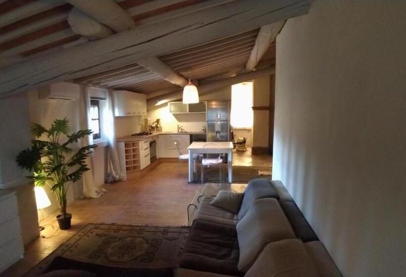 سوییت سوپریور, Villa Schiatti