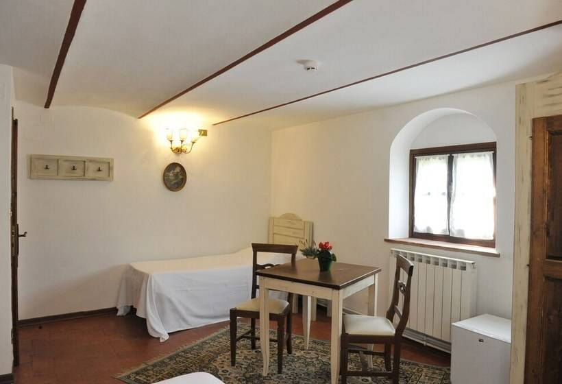 اتاق استاندارد سه نفره, Villa Schiatti