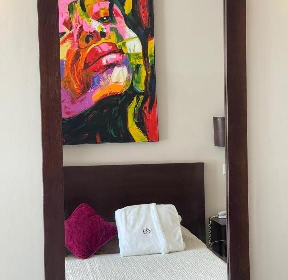 Полулюкс Одноместный с Террасой, Hôtel Eve Cap D Agde Village Naturiste