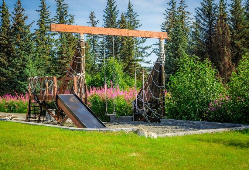 خانه 3 خوابه, Baycrest Lodge