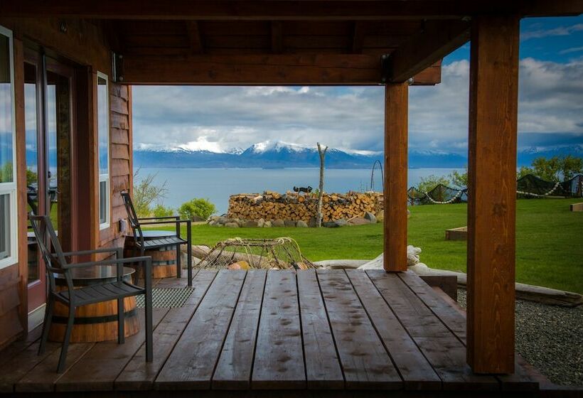 خانه 3 خوابه, Baycrest Lodge