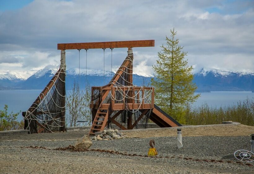 خانه 3 خوابه, Baycrest Lodge