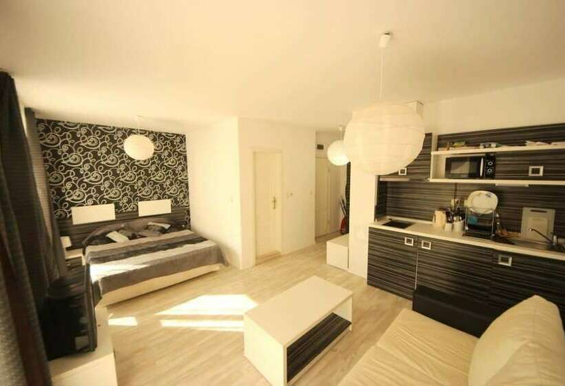 إستوديو قياسى, Boutique Suites Rainbow 4