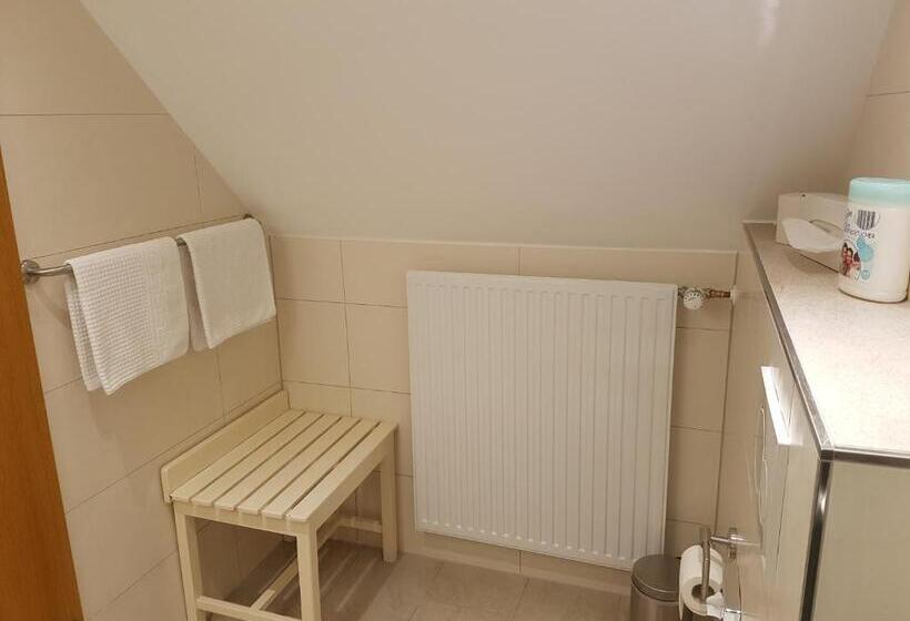 Номер Стандарт, Waldquelle   Baumhaushotel Aerzen