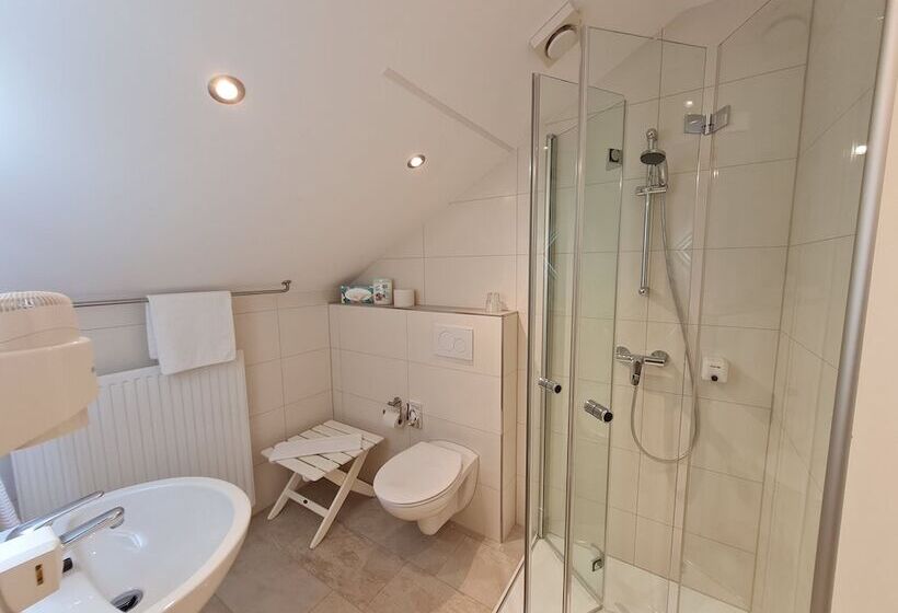 Номер Стандарт, Waldquelle   Baumhaushotel Aerzen