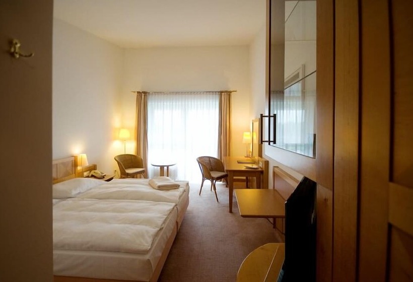 Номер Стандарт, Golfhotel & Restaurant Lindenhof