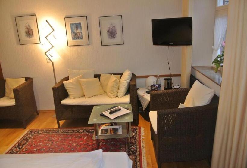 Четырехместный Номер Стандарт, Restaurant Goldenes Lamm